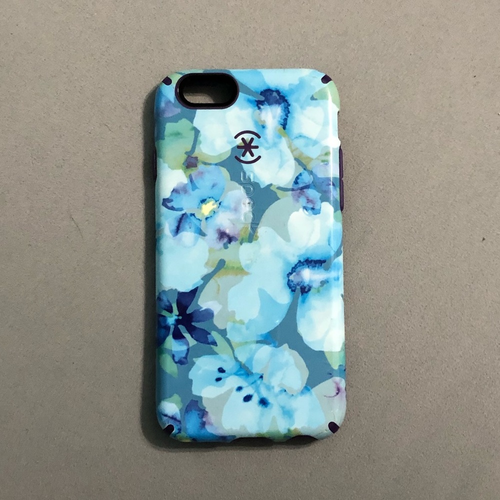 Light blue floral iphone 6 speck case
